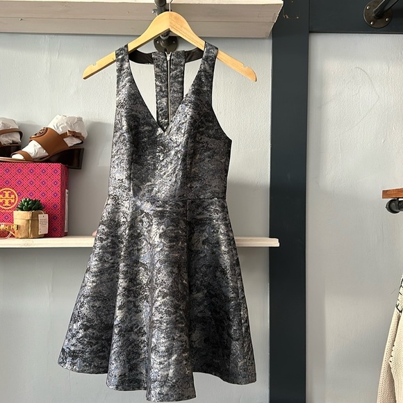 Design Lab Metallic Jacquard Sleeveless Fit & Flare Dress Size S - Picture 2 of 6